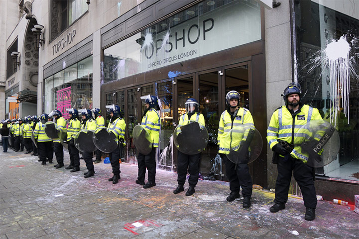 cuts march : Christophe Dune