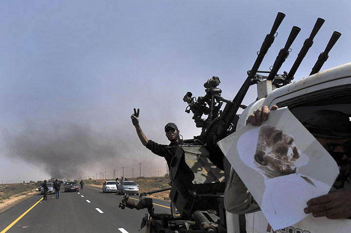 libya today: Libyan rebels on the road to  Sirte