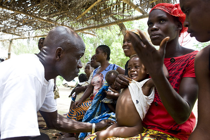 Ivorian refugeee crisis: Refugees from Ivory Coast arrive in Liberia