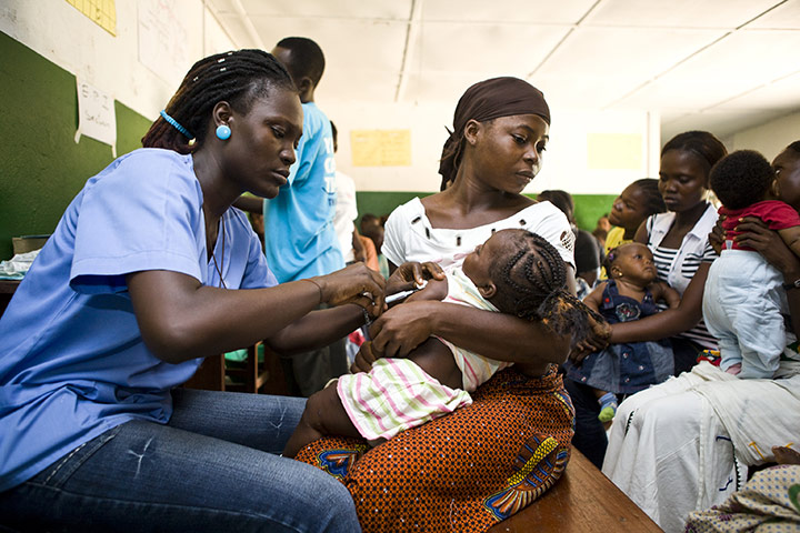 Ivorian refugeee crisis: Refugees from Ivory Coast arrive in Liberia