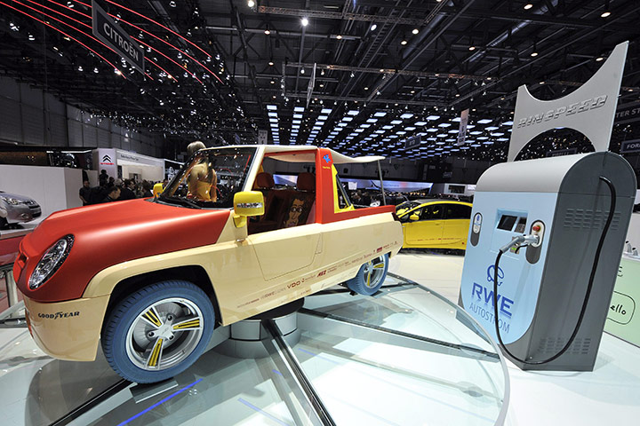 the book bus: The new Bamboo Rinspeed concept car 