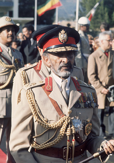 Top 10: fashionable males: Conquering Lion