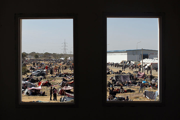 migrant workers flee : A view of the border area where