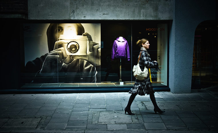 in pictures: flash: shop window in Covent Garden