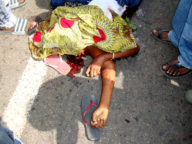 Ivory Coast: A picture allegedly shows the body of fe