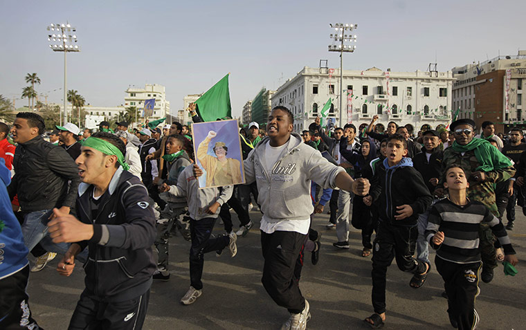 Libya unrest continues: Pro-Gadhafi supporters 