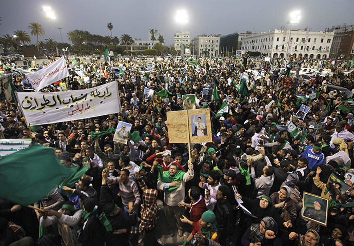 Libya unrest continues: Pro-Gadhafi supporters