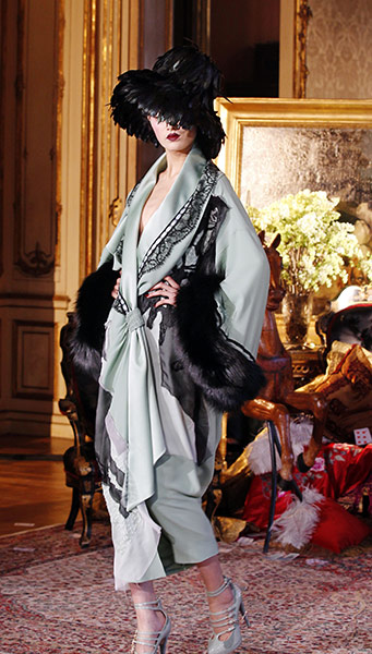 Paris fashion week 2011: Paris fashion week 2011 Galliano 