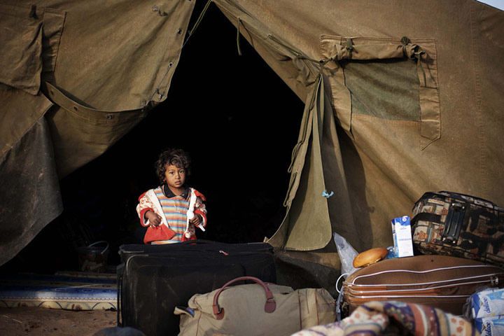 Children from Libya: Refugees camp at Tunisian border