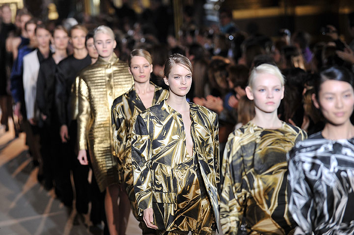 Paris Fashion Week: Stella McCartney: Runway at Paris Fashion Week