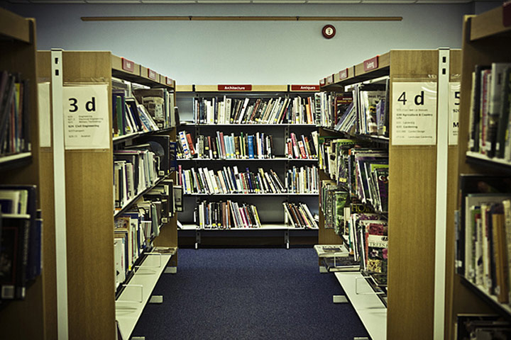 Camera Club: Owain Shaw participates in the Recession photography assignment