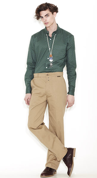 Line-up: Green: Patterned shirt