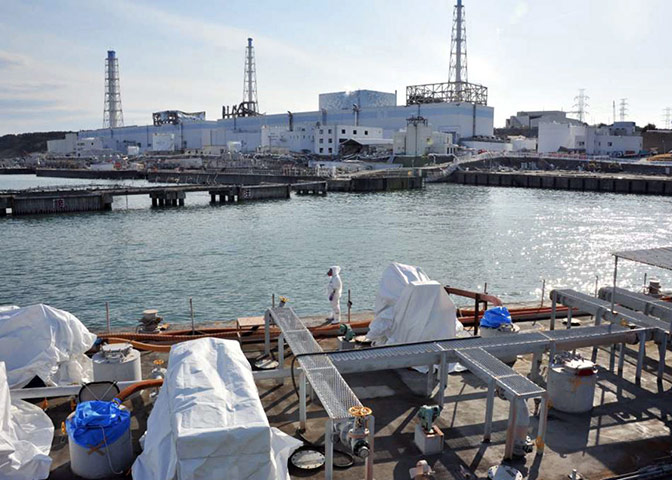 Fukushima disaster: 4 April: A US military barge carrying pure water leaves Fukushima 