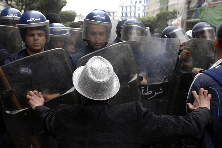 24 hours in pictures: anti-government protest in Algeria