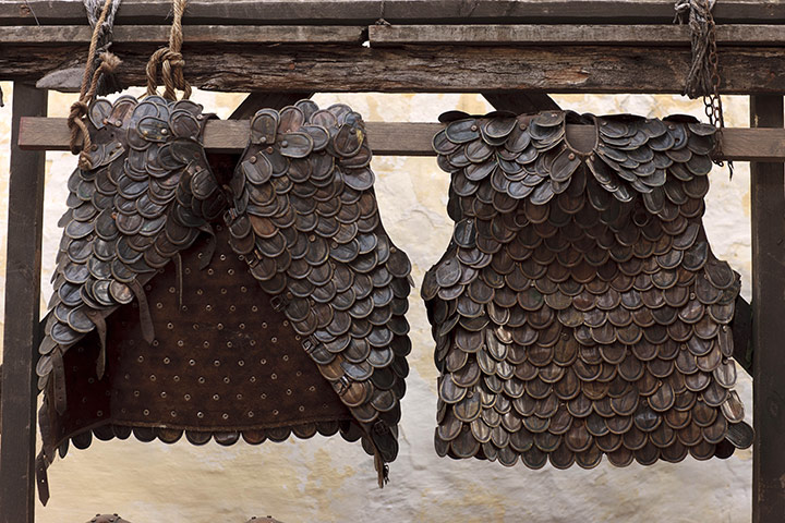 Game of Thrones: Metal plated armour vests from Game Of Thrones