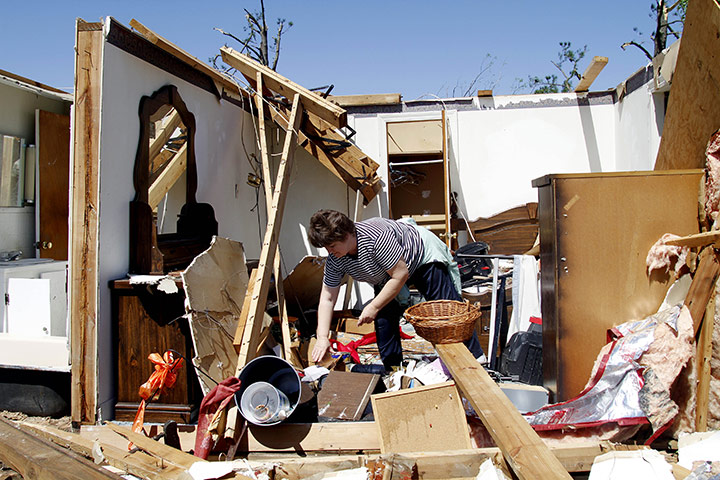 Carolina Tornado: Deborah Dulow cleans up her father house in Askewville