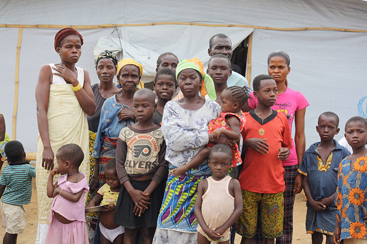 Ivory Coast refugees: Refugees of the Ivory Coast Civil War flee to Liberia