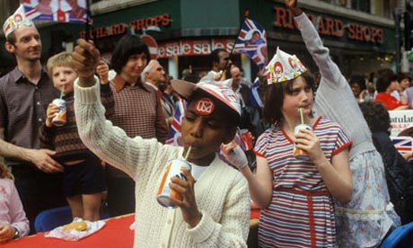royal wedding ashtray. royal wedding ashtray.