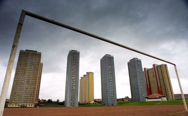 the red road flats glasgow distance