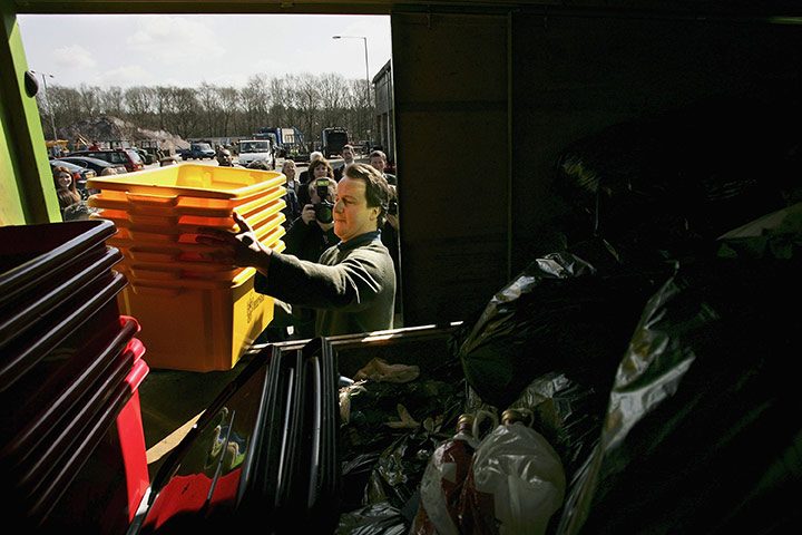 Tory green policy: David Cameron On Final Phase Of Local Election Campaign