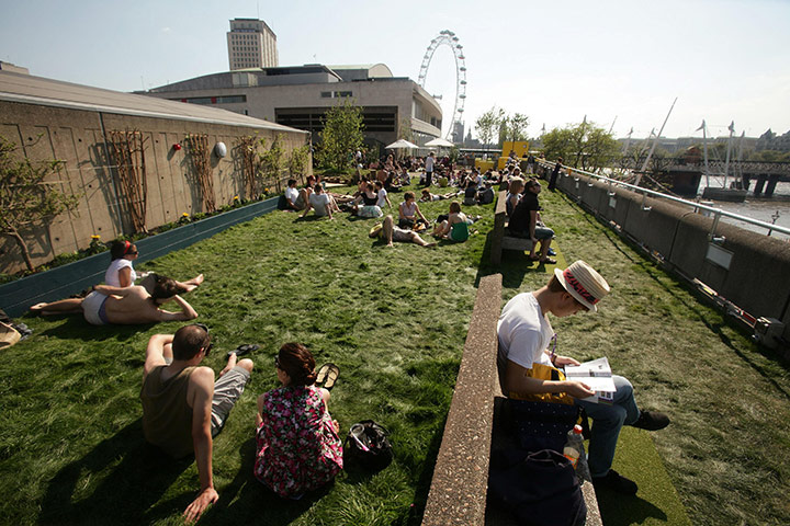 warm bank holiday weather: Royal Festival Hall