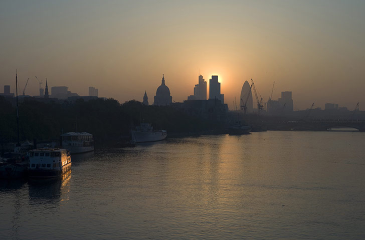 warm bank holiday weather: City of London