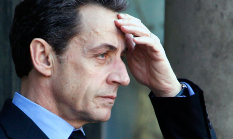 Nicolas Sarkozy was seen chewing gum during the official welcome ceremony on