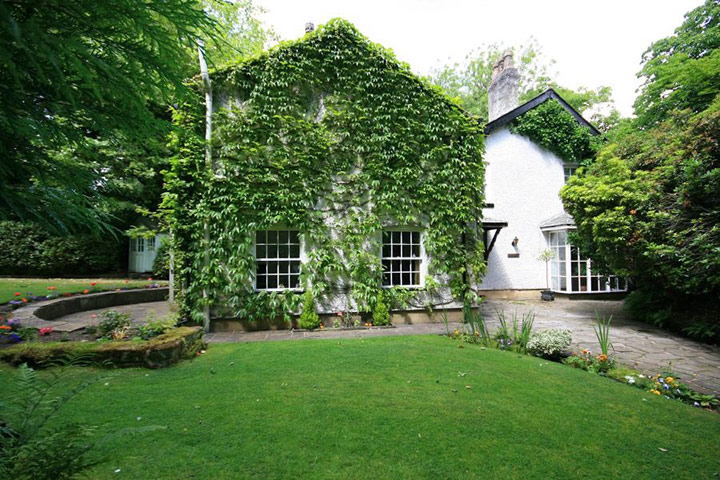 Property: Ivy cottage, Newton-Le-Willows