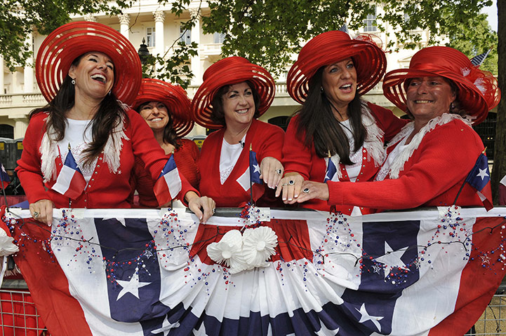 Preparations for wedding: Five American ladies from Texas and Louisiana set up their spot on The Mall