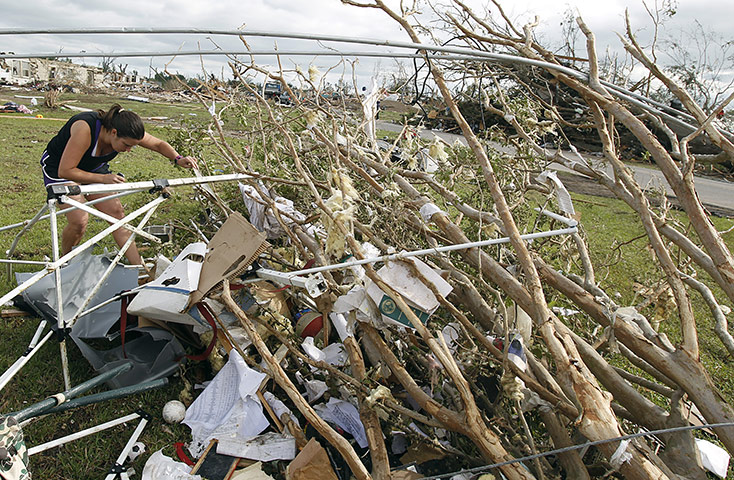 US Tornado: Mandy Coolidge collects photos in Birmingham