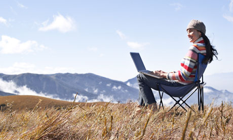 Blogging outside of the office connects social workers