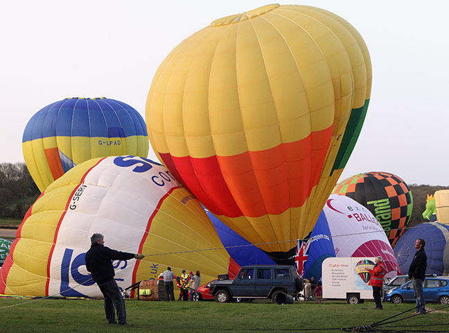 Hot Air Balloon: Hot Air Balloons attempt largest ever English Channel crossing