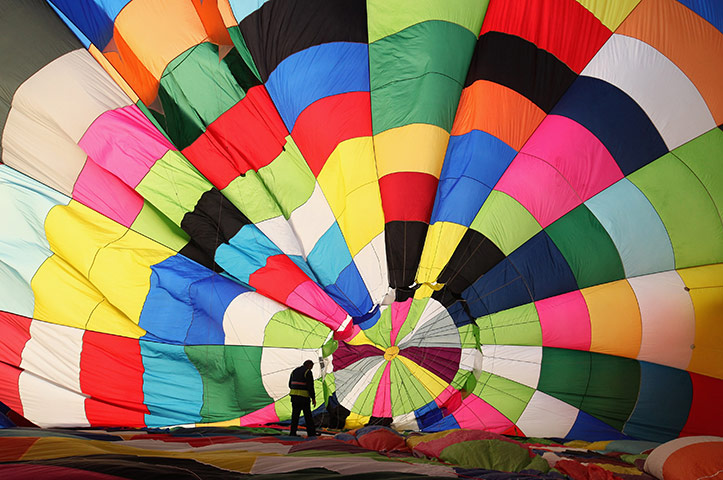 Hot Air Balloon: Hot Air Balloons attempt largest ever English Channel crossing