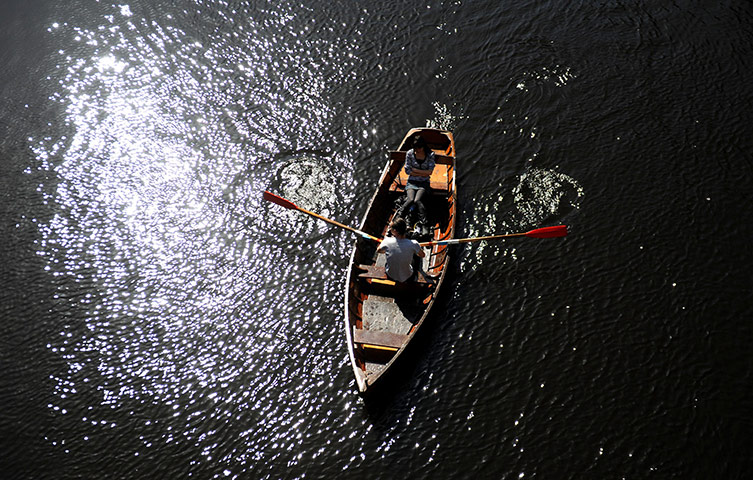 April Hot Weather: People enjoy the hot weather on the River Wear in Durham