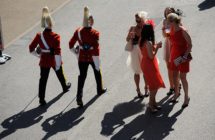 Aintree day two: Horse guards