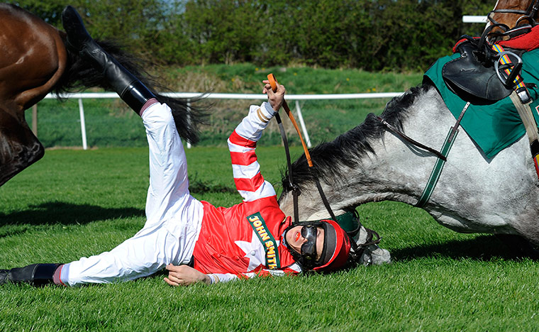Aintree day two: Alfa beat 5