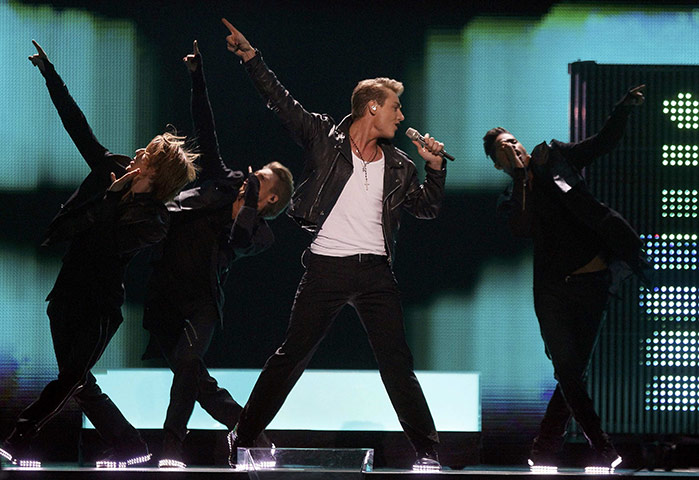 eurovision semi final 1: Russia: Alexej Vorobjov