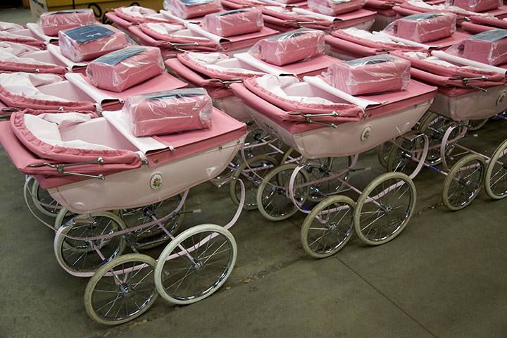 Seven days on stage: An image of Silver Cross prams