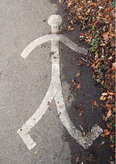 walkingmen : Walking pavement men Thames Ditton 