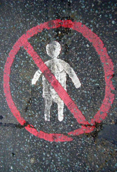 walkingmen 1: Walking pavement men London 