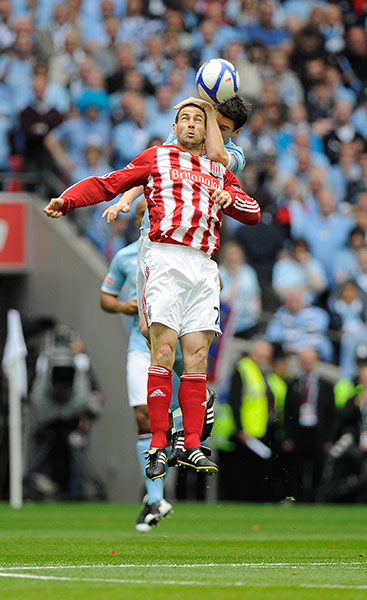 FA Cup Final City v Stoke: Gareth Barry beats Rory Delap in the air