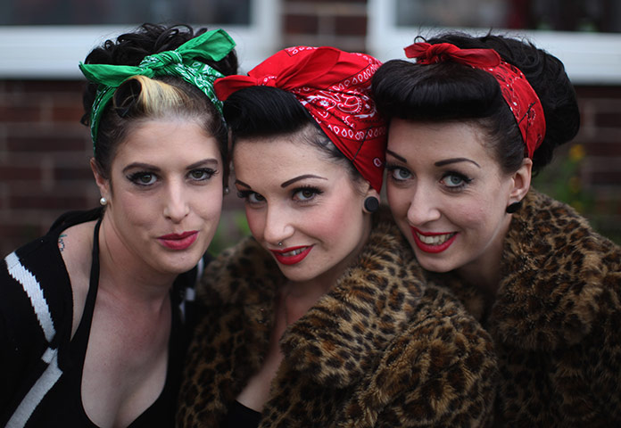 Rockabilly Weekender: Women dressed in period clothing