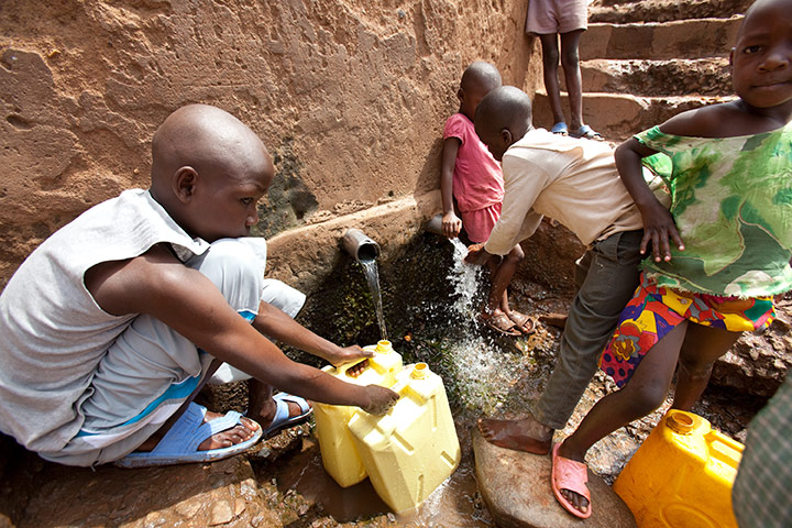 WaterAid: Poor sanitary conditions in Kampala Uganda