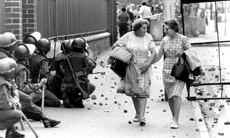 Conversation Piece, a photograph taken in Belfast in 1977 by Michael Ward