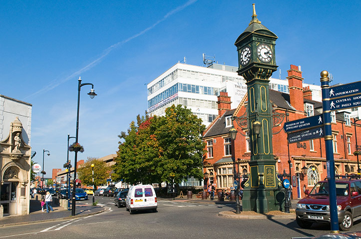 Roundabout Idol: Chamberlain Clock roundabout in Birmingham