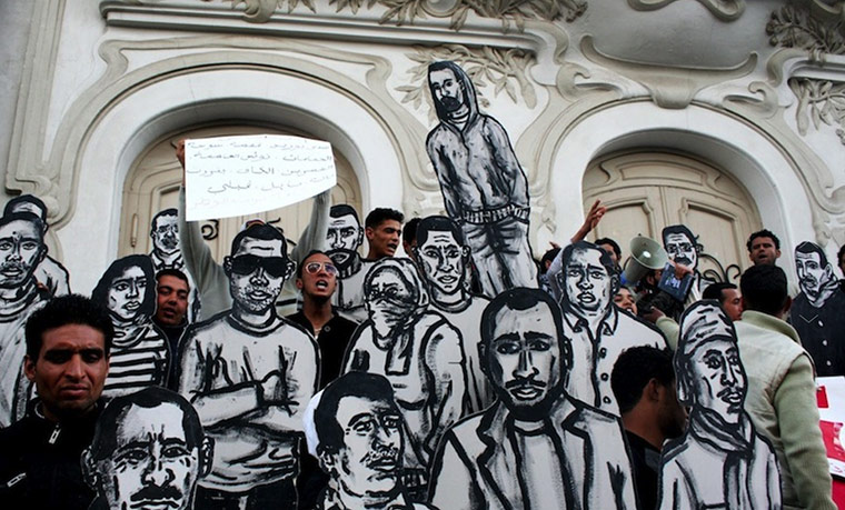 Tunisia graffiti: Tunis murals and zoo project