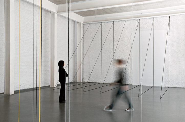 Exhibitionist2105: Fred Sandback