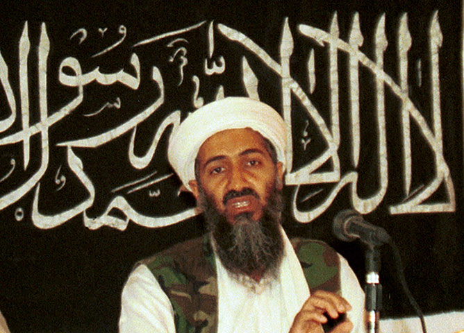 http://static.guim.co.uk/sys-images/Guardian/Pix/pictures/2011/5/2/1304331875405/1998-Osama-bin-Laden-hold-017.jpg