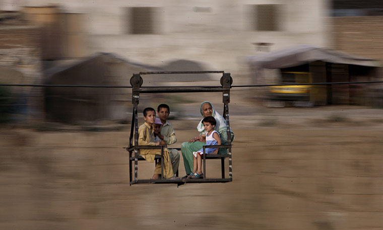 24 Hours in Pix: Pakistan ferry