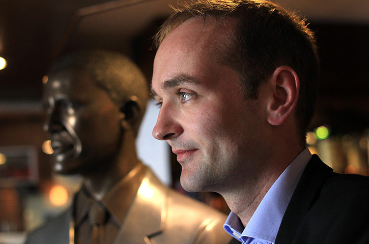 Moneygall: Eighth Cousin